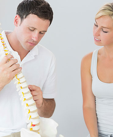Spine surgeon in kelambakkam